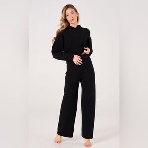 NWT: Onzie Super Soft Black Wide Leg Lounge Pant